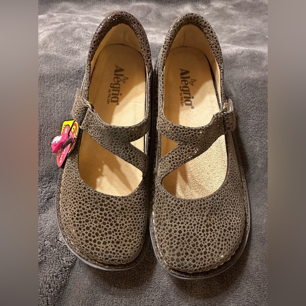 NEW Alegria Women’s 37 Dayna Brown Animal Print Pebble Mary Jane Shoes Day 562